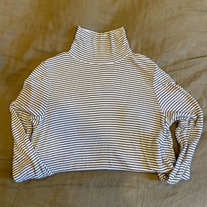 American Eagle striped turtleneck longsleeve